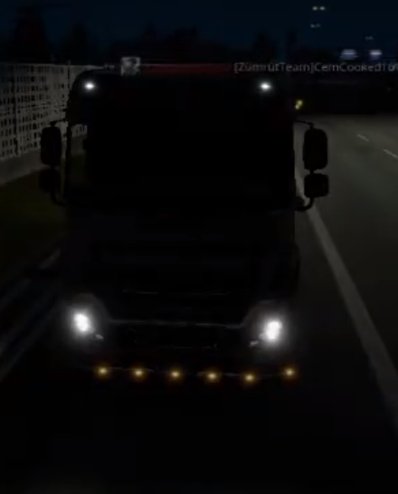 включить фары в Euro Truck Simulator 2